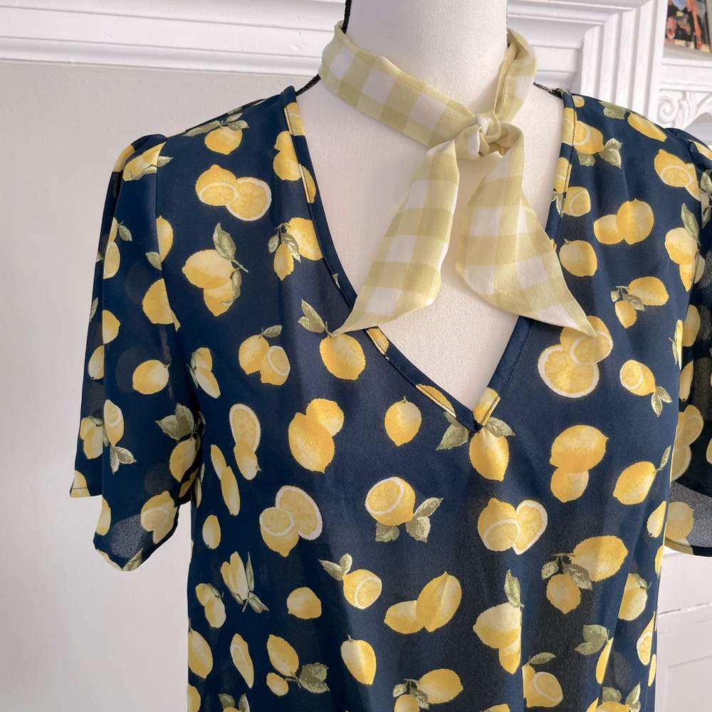 lemon tie front blouse 🍋